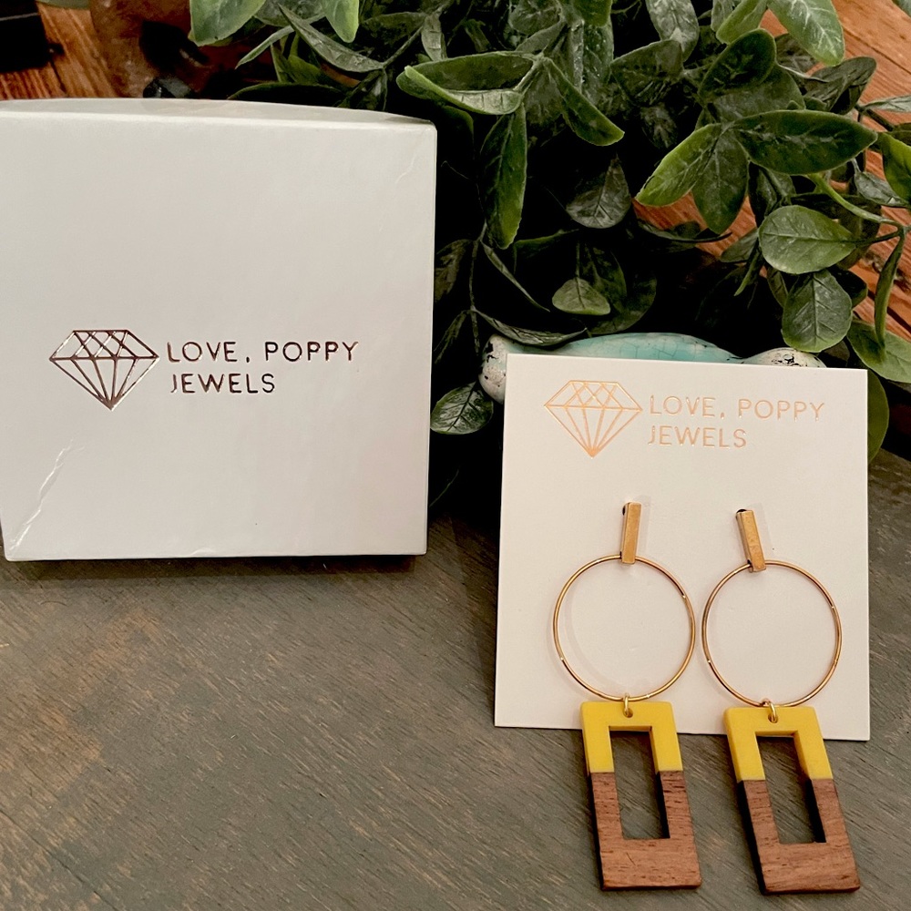 LOVE POPPY Earrings